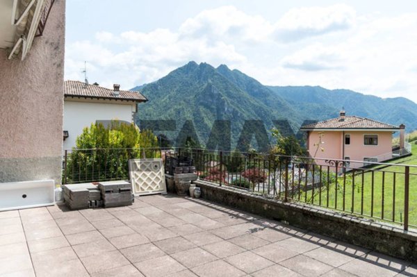 appartamento in vendita ad Ardesio in zona Valle