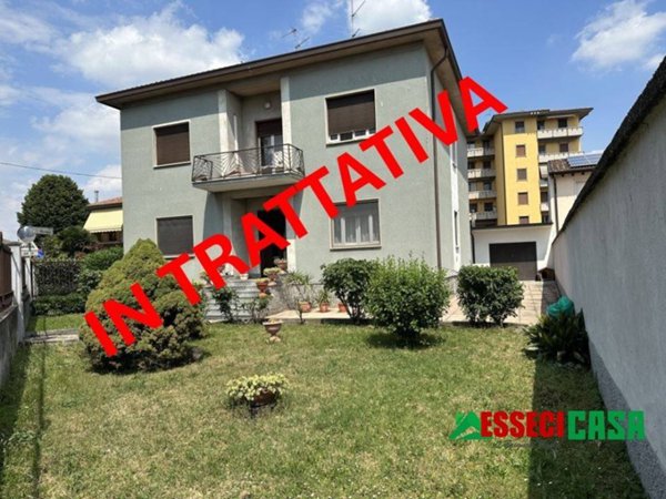 casa indipendente in vendita ad Arzago d'Adda