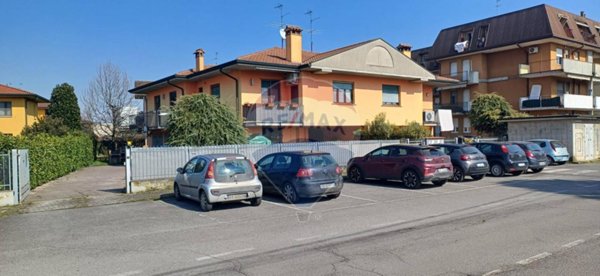 casa indipendente in vendita ad Arzago d'Adda