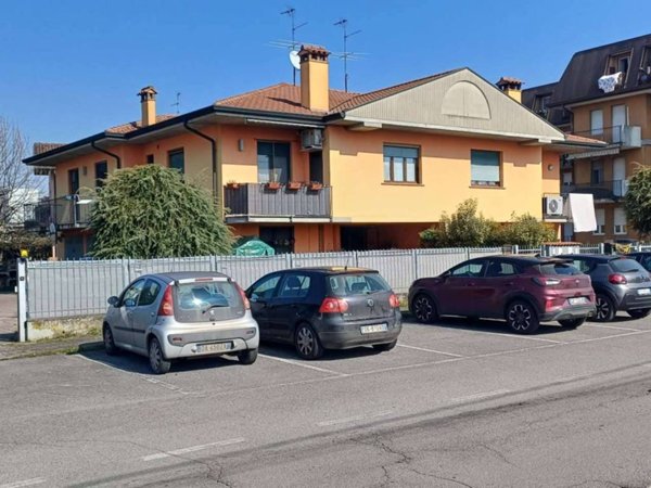 casa indipendente in vendita ad Arzago d'Adda