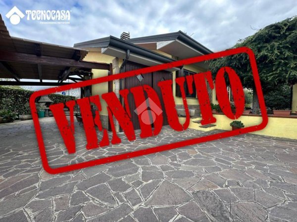 casa indipendente in vendita ad Arzago d'Adda