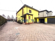 casa indipendente in vendita ad Arzago d'Adda