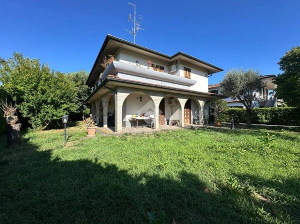 casa indipendente in vendita ad Arzago d'Adda