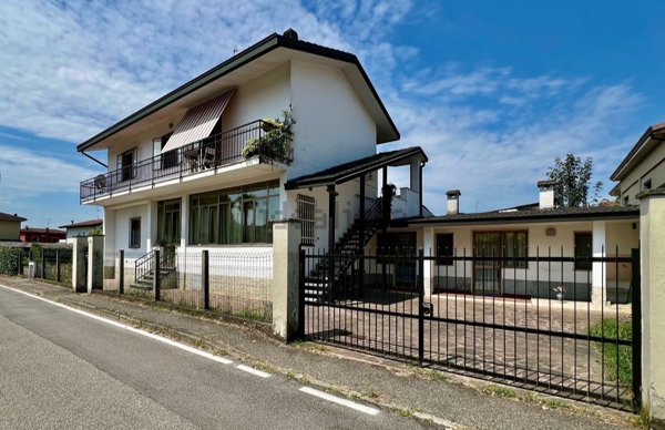 appartamento in vendita ad Arzago d'Adda