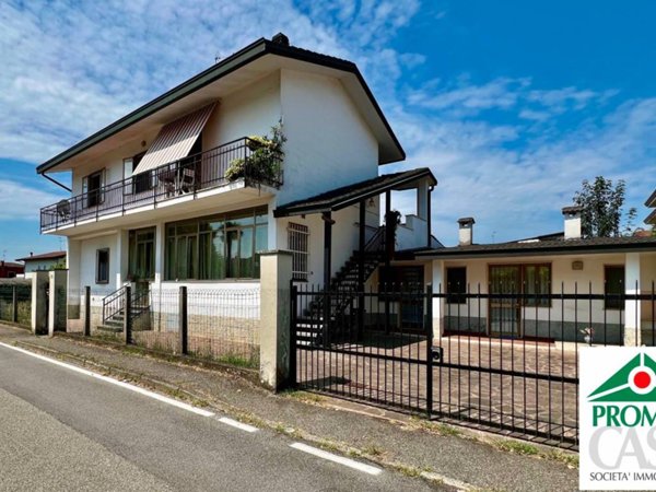 appartamento in vendita ad Arzago d'Adda