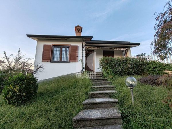 casa indipendente in vendita ad Arzago d'Adda
