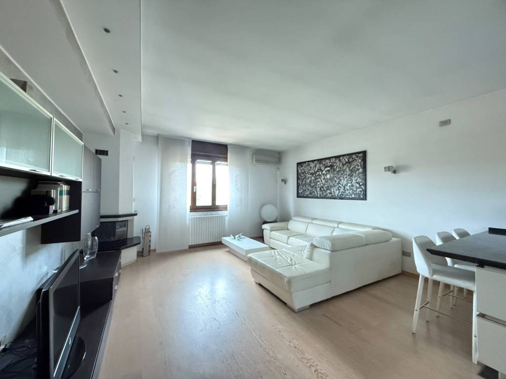 casa indipendente in vendita ad Arzago d'Adda