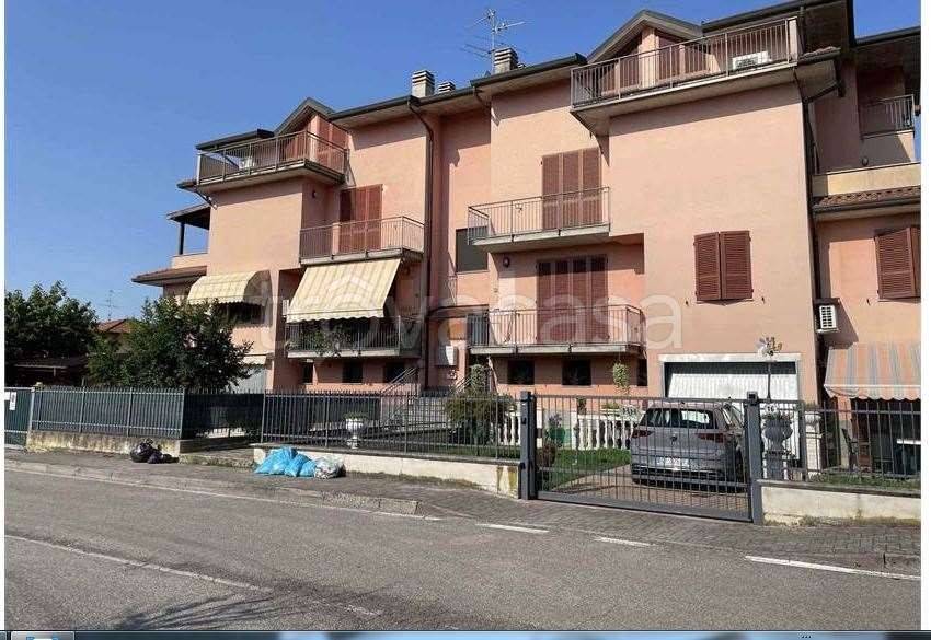 appartamento in vendita ad Arzago d'Adda