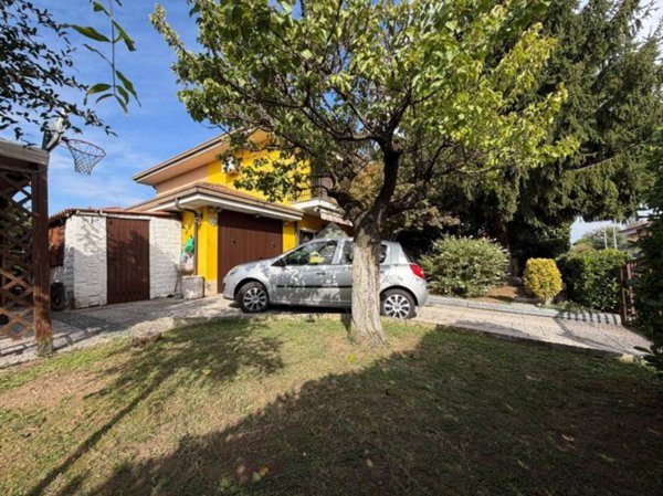 casa indipendente in vendita ad Arzago d'Adda