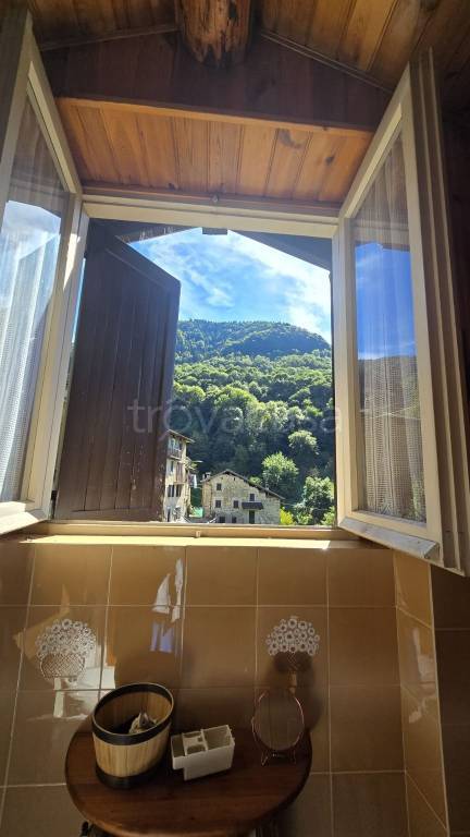 appartamento in vendita ad Averara