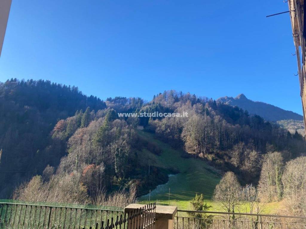 appartamento in vendita ad Averara