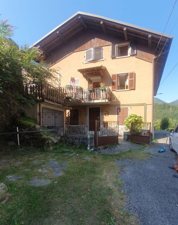 appartamento in vendita ad Averara