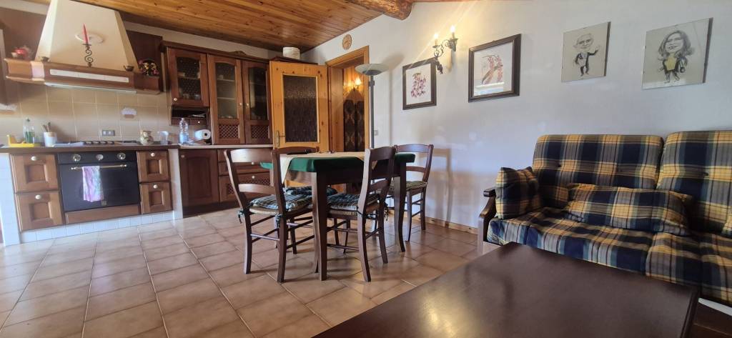 appartamento in vendita ad Averara