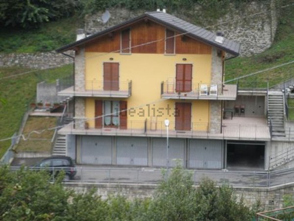 appartamento in vendita ad Averara