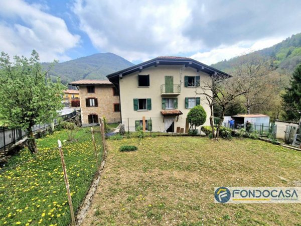 casa indipendente in vendita ad Averara