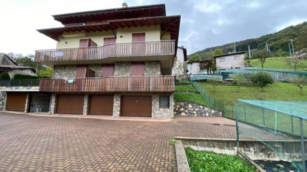 appartamento in vendita ad Aviatico