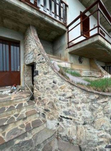casa indipendente in vendita ad Aviatico in zona Amora