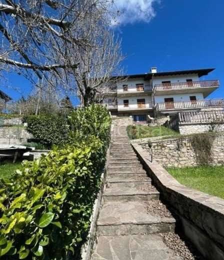 appartamento in vendita ad Aviatico in zona Amora