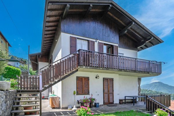 appartamento in vendita ad Aviatico