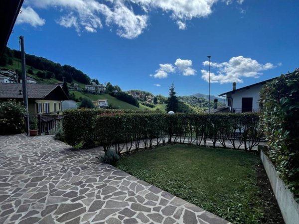 appartamento in vendita ad Aviatico