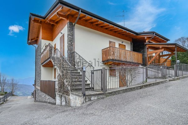 appartamento in vendita ad Aviatico