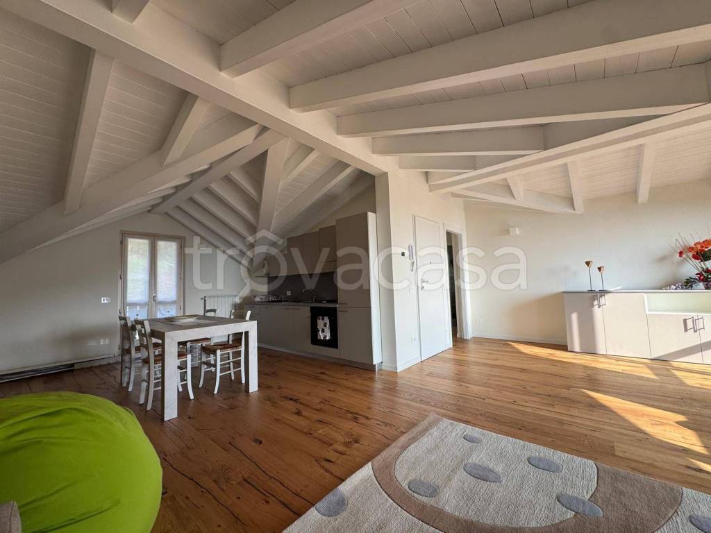 appartamento in vendita ad Aviatico in zona Ama