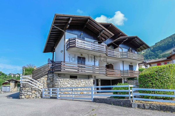 appartamento in vendita ad Aviatico