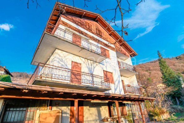 casa indipendente in vendita ad Aviatico