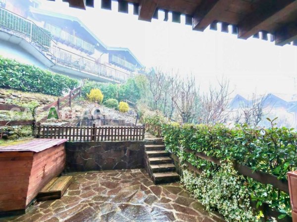 appartamento in vendita ad Aviatico in zona Ama