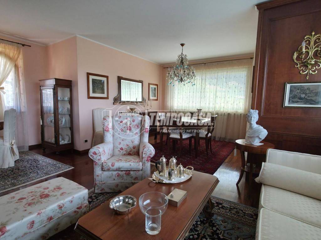 appartamento in vendita ad Aviatico in zona Ama