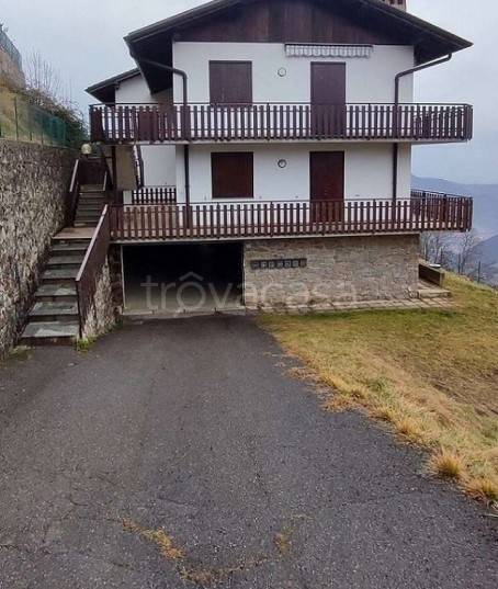 appartamento in vendita ad Aviatico in zona Amora