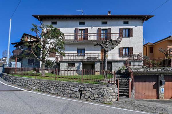 casa indipendente in vendita ad Aviatico