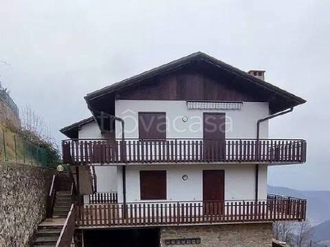 appartamento in vendita ad Aviatico in zona Amora