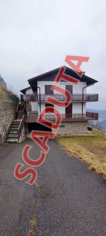 appartamento in vendita ad Aviatico in zona Amora