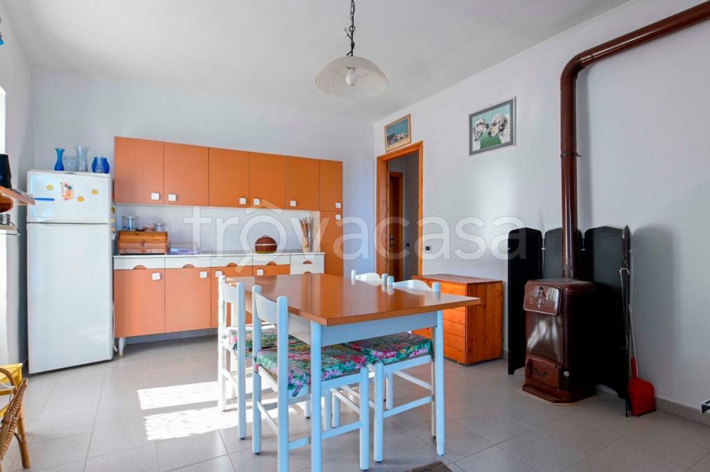 casa indipendente in vendita ad Aviatico in zona Ganda