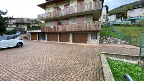 appartamento in vendita ad Aviatico in zona Amora