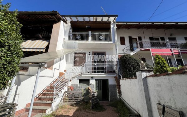 casa indipendente in vendita ad Agliè