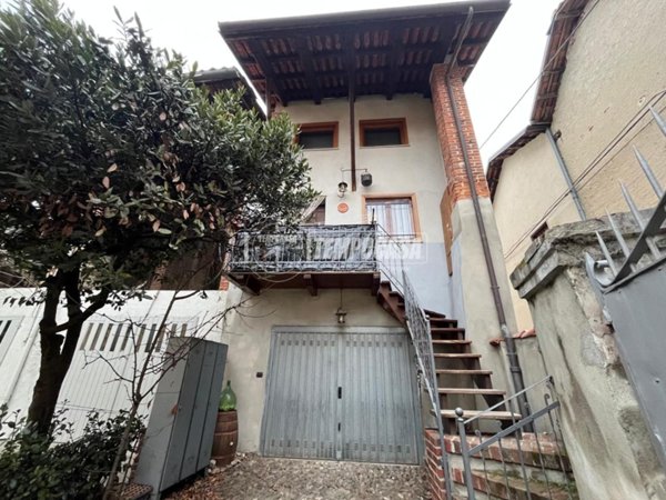 casa indipendente in vendita ad Agliè