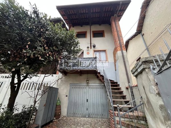 casa indipendente in vendita ad Agliè