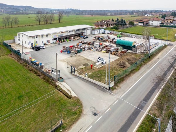 locale commerciale in vendita ad Agliè