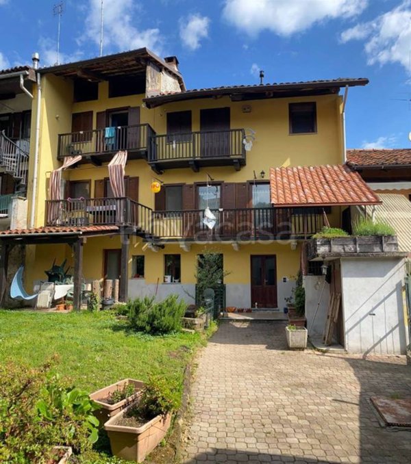 casa indipendente in vendita ad Agliè