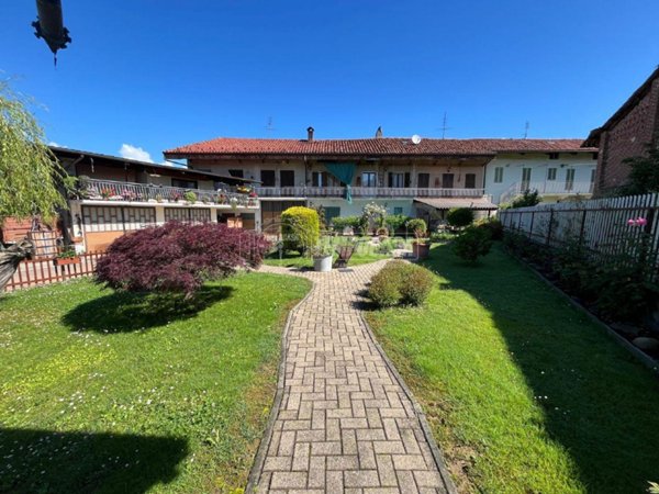 casa indipendente in vendita ad Agliè