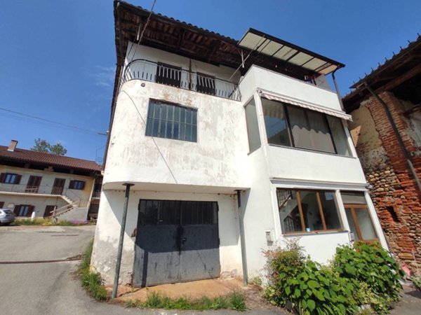 casa semindipendente in vendita ad Agliè