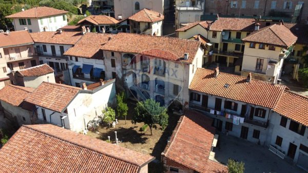 casale in vendita ad Agliè