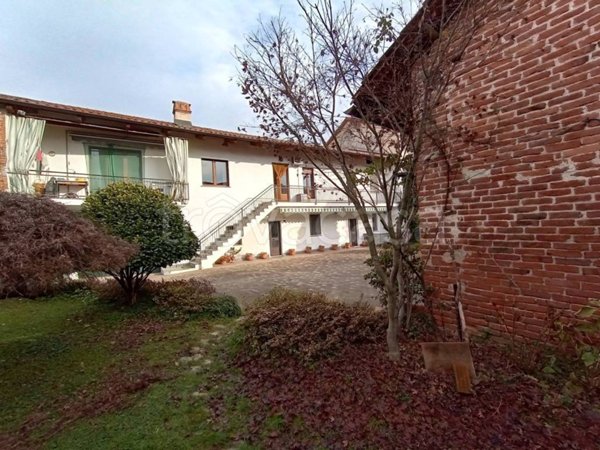 casa indipendente in vendita ad Agliè