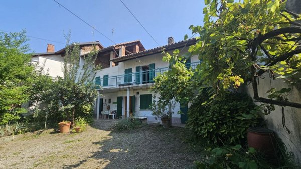 casa indipendente in vendita ad Agliè
