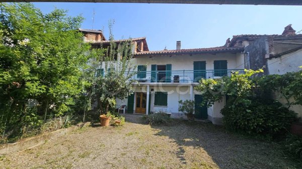 casa indipendente in vendita ad Agliè