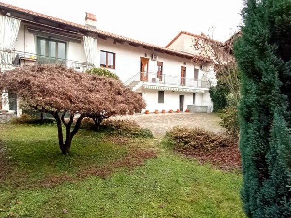 casa indipendente in vendita ad Agliè