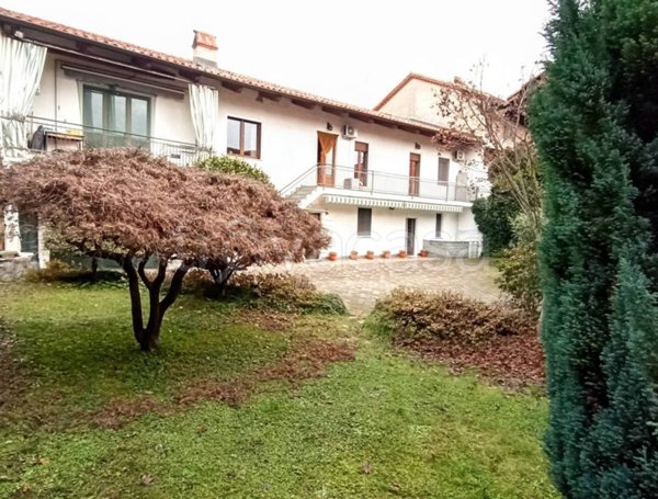 casa indipendente in vendita ad Agliè