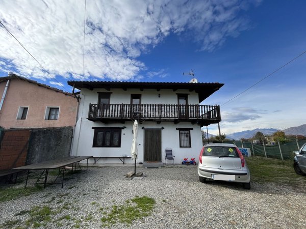 casa indipendente in vendita ad Agliè